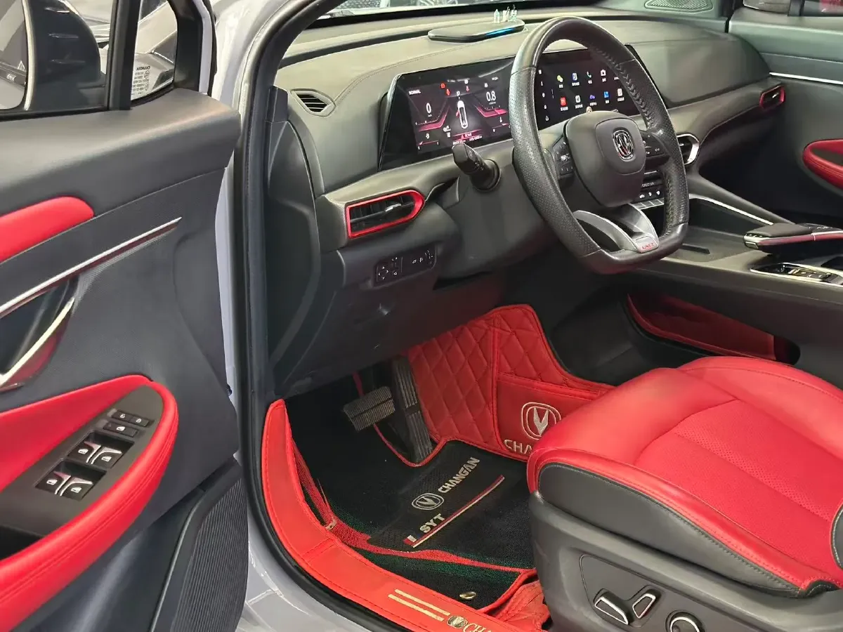 2020 ChangAn UNI-T 1.5T 180HP L4 7DCT,autocango,china used car exporter,china ev exporter,chinese used car exporter,chinese used ev exporter