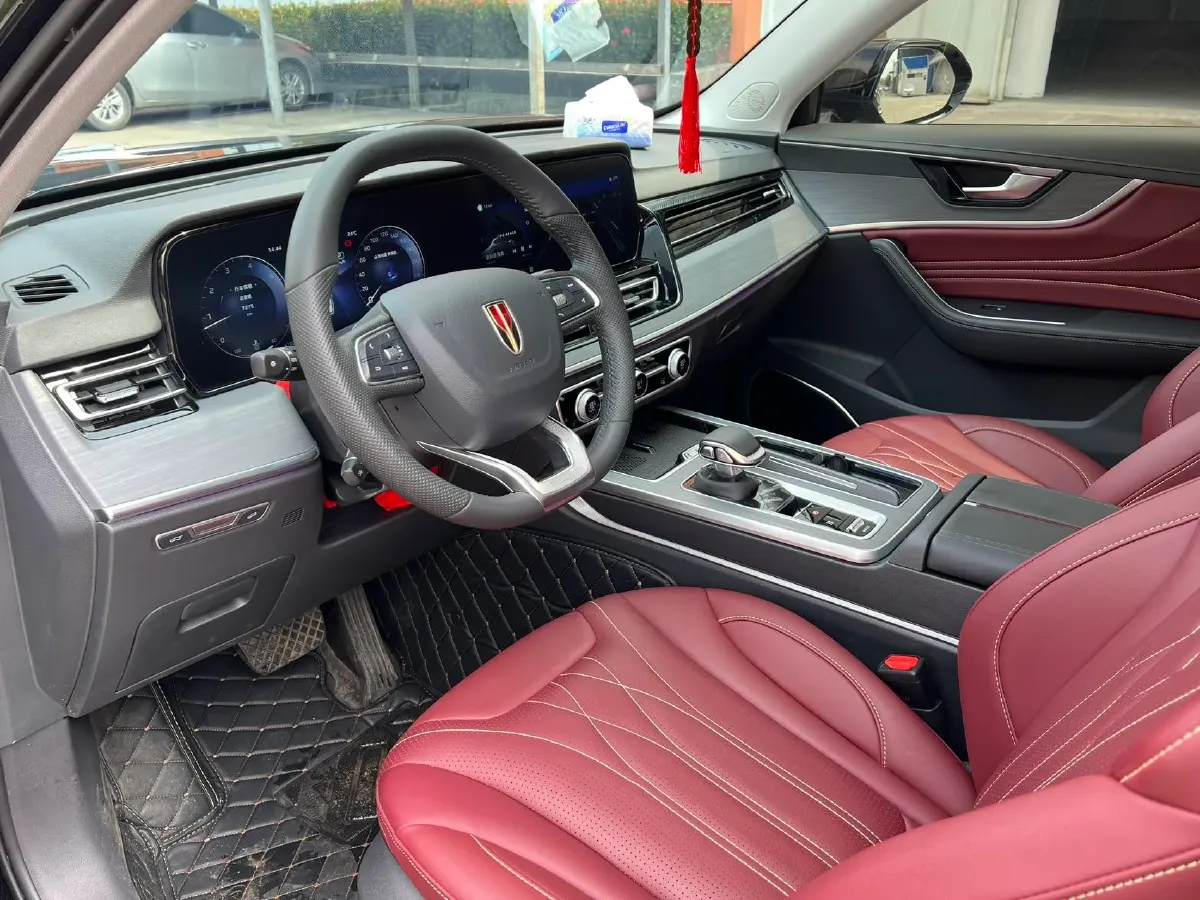 2025 HongQi HS5 2.0T 252HP L4 8AT,autocango,china used car exporter,china ev exporter,chinese used car exporter,chinese used ev exporter