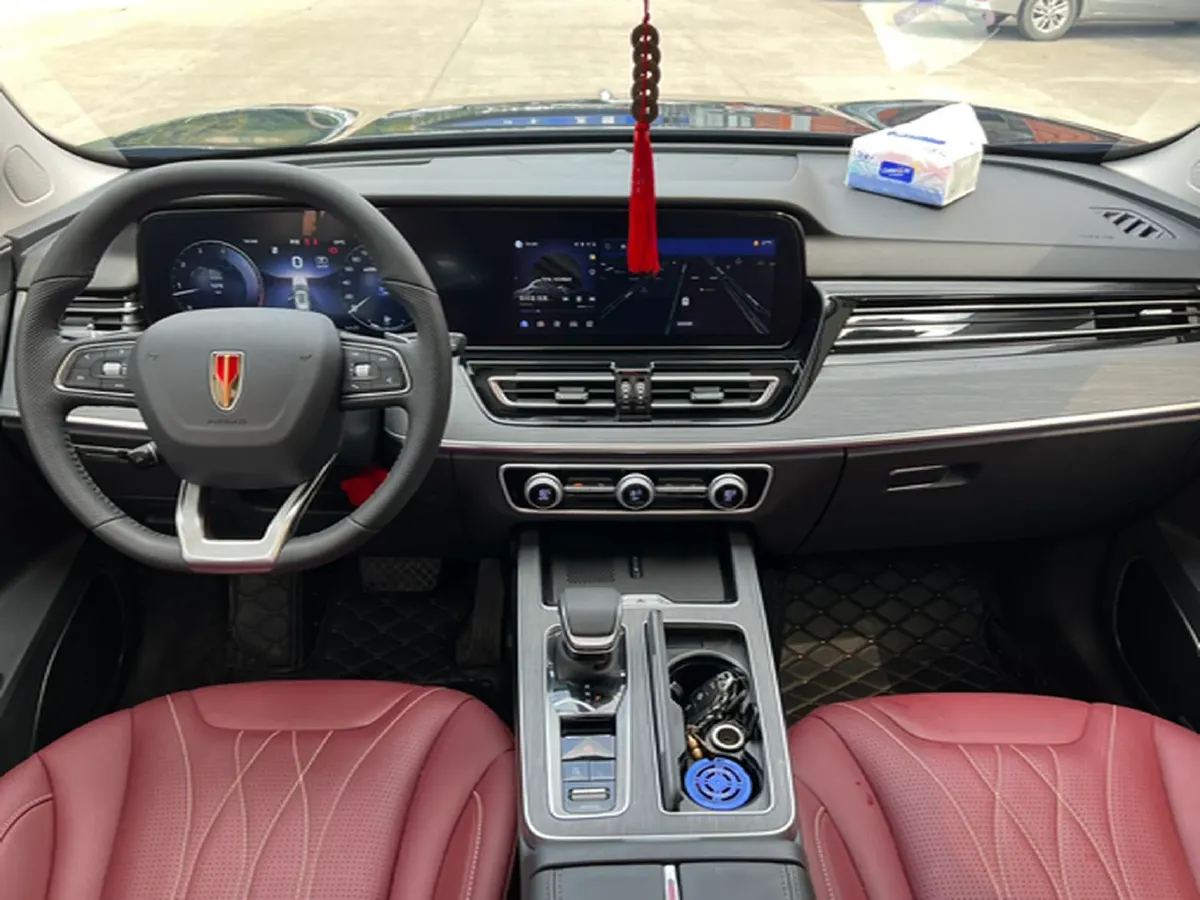 2025 HongQi HS5 2.0T 252HP L4 8AT,autocango,china used car exporter,china ev exporter,chinese used car exporter,chinese used ev exporter