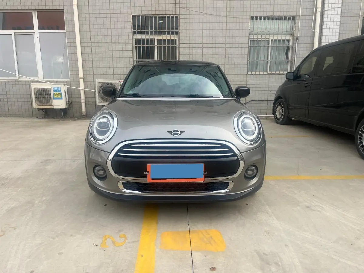 2020 MINI MINI 1.5T 136HP L3 7DCT,autocango,china used car exporter,china ev exporter,chinese used car exporter,chinese used ev exporter