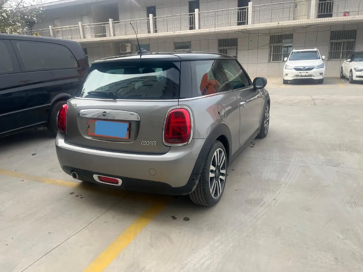 2020 MINI MINI 1.5T 136HP L3 7DCT,autocango,china used car exporter,china ev exporter,chinese used car exporter,chinese used ev exporter