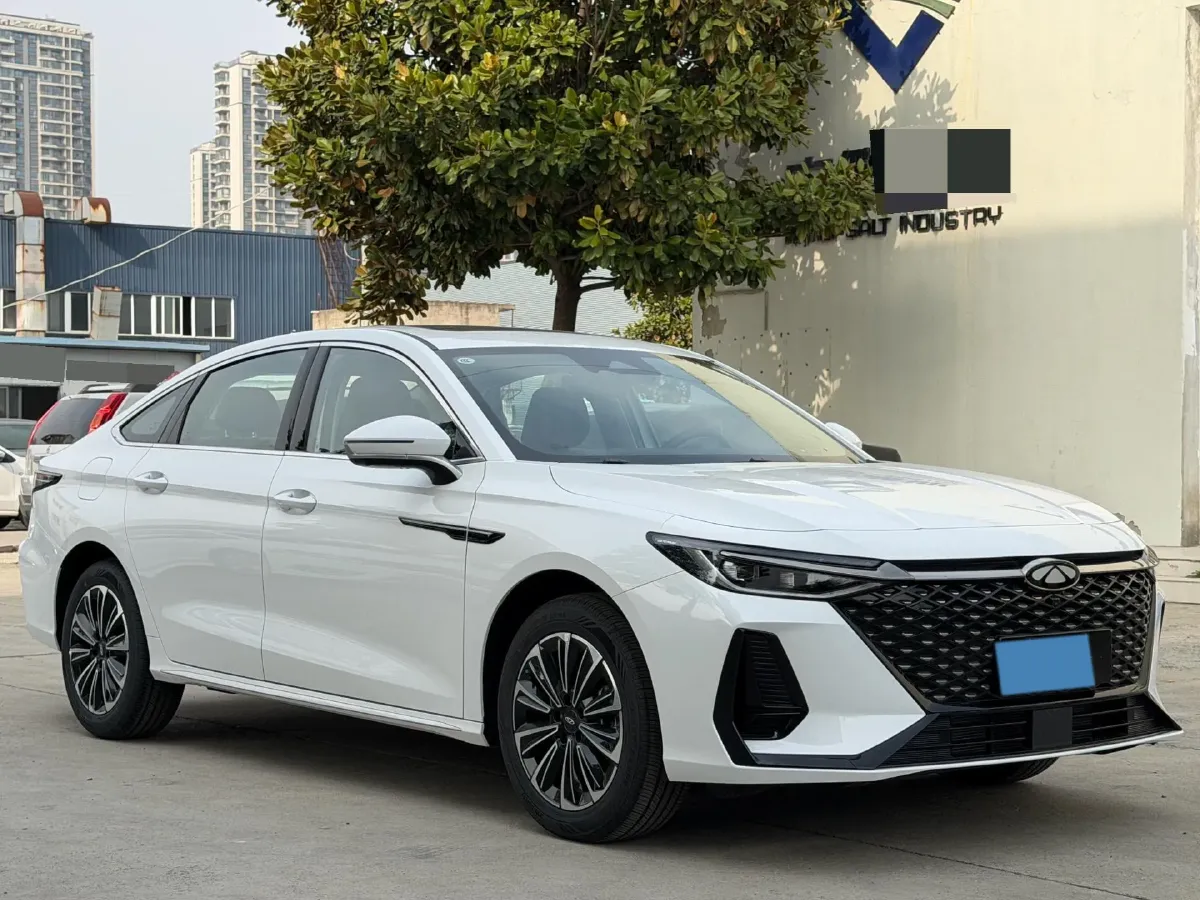 2025 Fulwin FulwinA8L 1.5T 156HP L4 1DHT PHEV 18.67KWH,autocango,china used car exporter,china ev exporter,chinese used car exporter,chinese used ev exporter