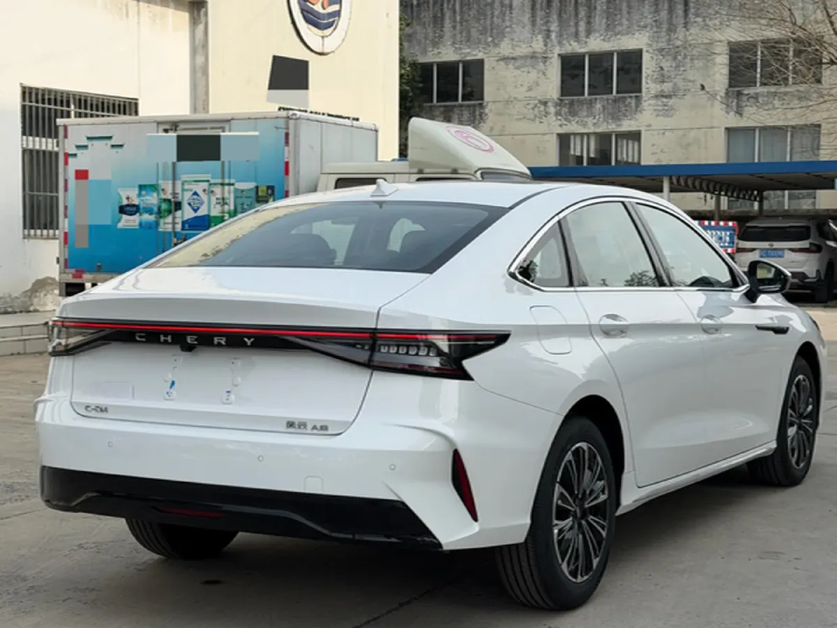 2025 Fulwin FulwinA8L 1.5T 156HP L4 1DHT PHEV 18.67KWH,autocango,china used car exporter,china ev exporter,chinese used car exporter,chinese used ev exporter