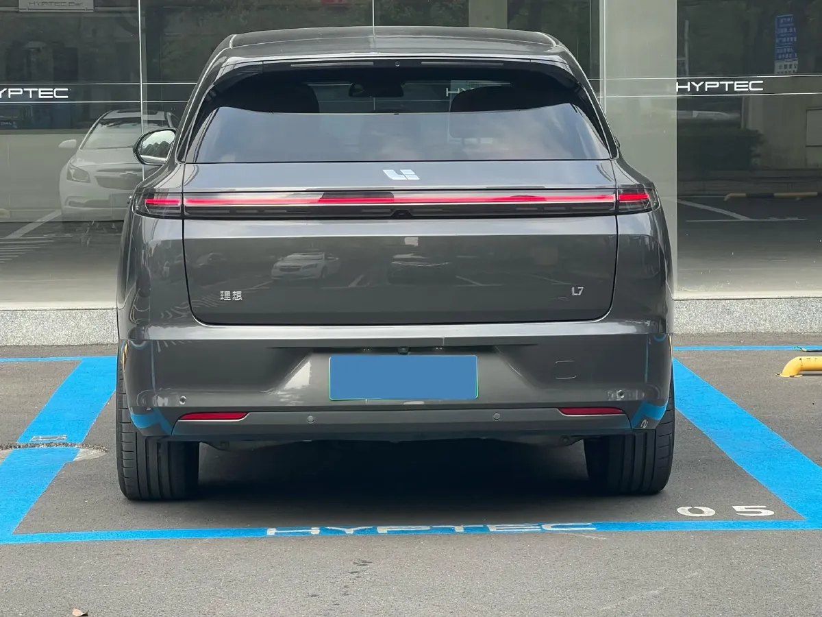 2023 Li L7 Range Extended 154HP REEV 40.9KWH,autocango,china used car exporter,china ev exporter,chinese used car exporter,chinese used ev exporter