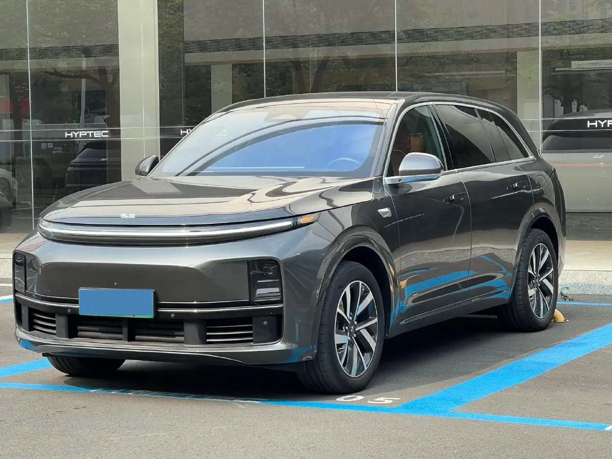 2023 Li L7 Range Extended 154HP REEV 40.9KWH,autocango,china used car exporter,china ev exporter,chinese used car exporter,chinese used ev exporter