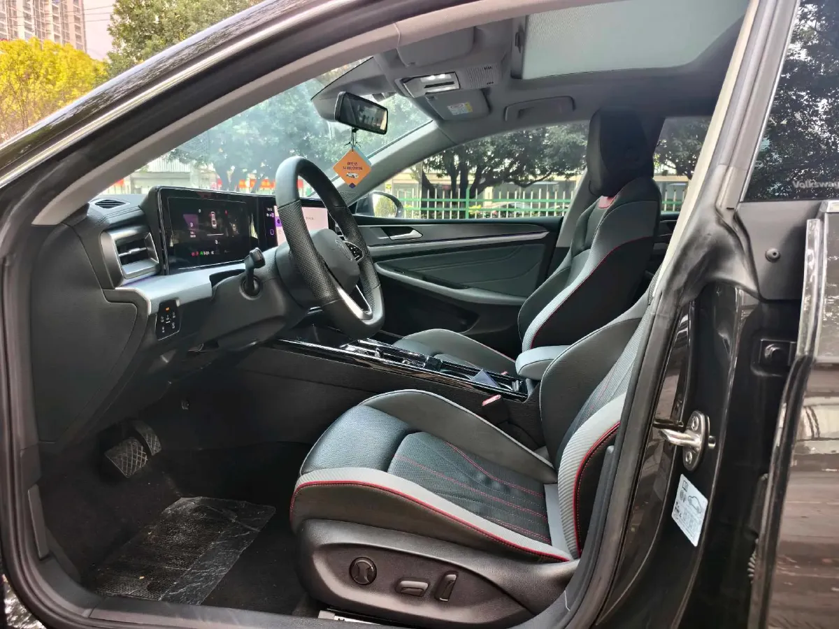 2023 Volkswagen Lamando 1.4T 150HP L4 7DCT,autocango,china used car exporter,china ev exporter,chinese used car exporter,chinese used ev exporter