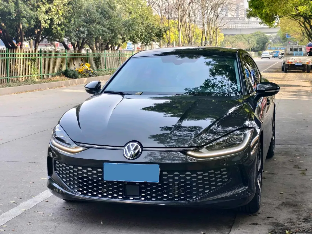 2023 Volkswagen Lamando 1.4T 150HP L4 7DCT,autocango,china used car exporter,china ev exporter,chinese used car exporter,chinese used ev exporter