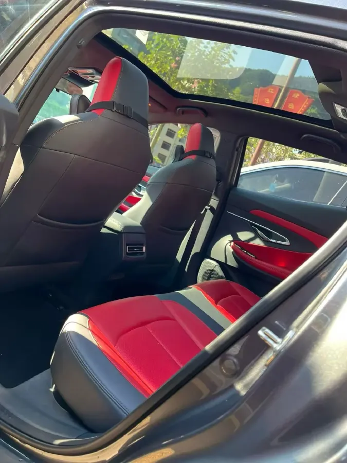 2020 ChangAn UNI-T 1.5T 180HP L4 7DCT,autocango,china used car exporter,china ev exporter,chinese used car exporter,chinese used ev exporter