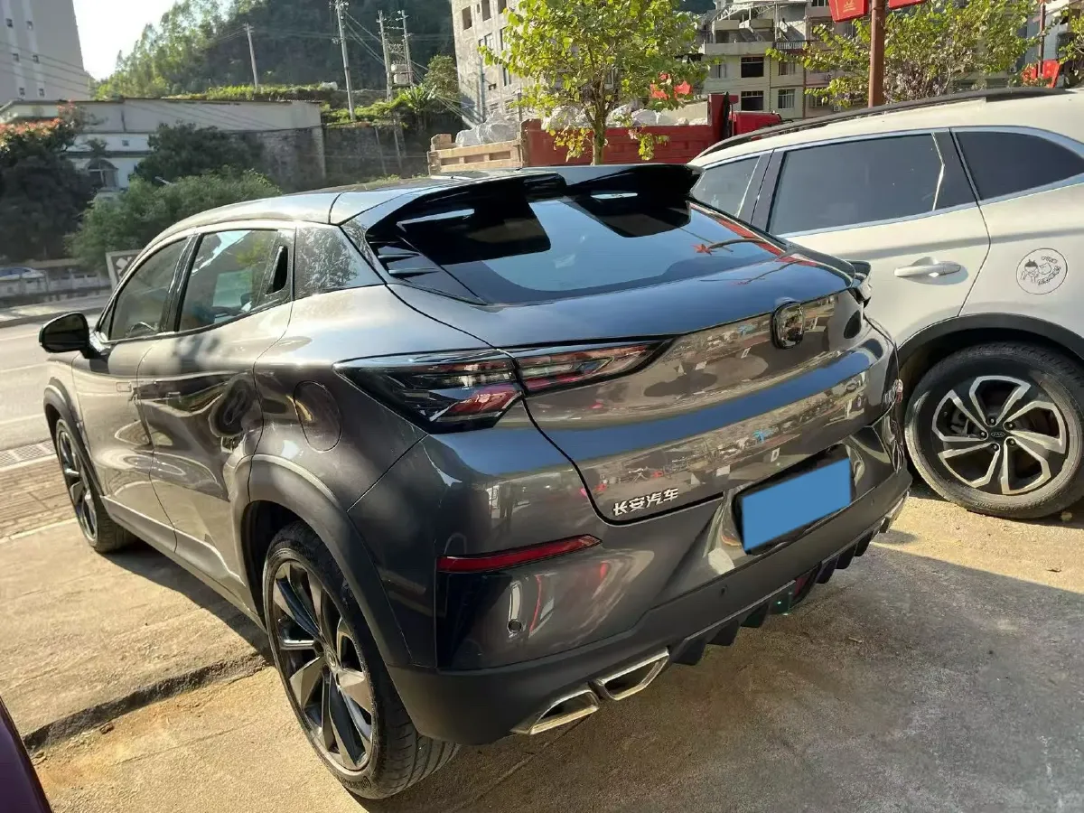 2020 ChangAn UNI-T 1.5T 180HP L4 7DCT,autocango,china used car exporter,china ev exporter,chinese used car exporter,chinese used ev exporter