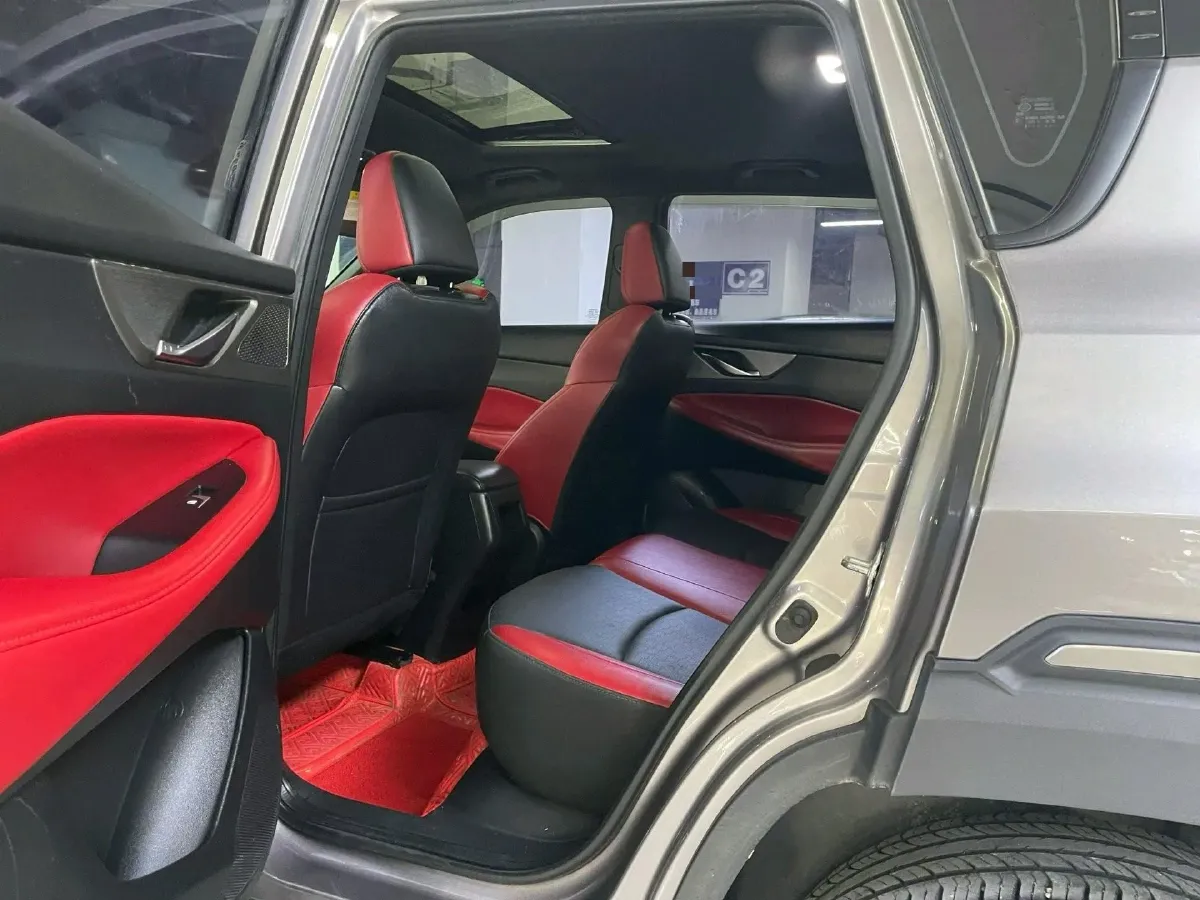 2021 ChangAn CS35 Plus 1.4T 160HP L4 7DCT,autocango,china used car exporter,china ev exporter,chinese used car exporter,chinese used ev exporter