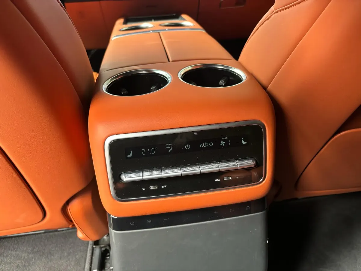 2022 Li L9 Range Extended 154HP REEV 42.6KWH,autocango,china used car exporter,china ev exporter,chinese used car exporter,chinese used ev exporter