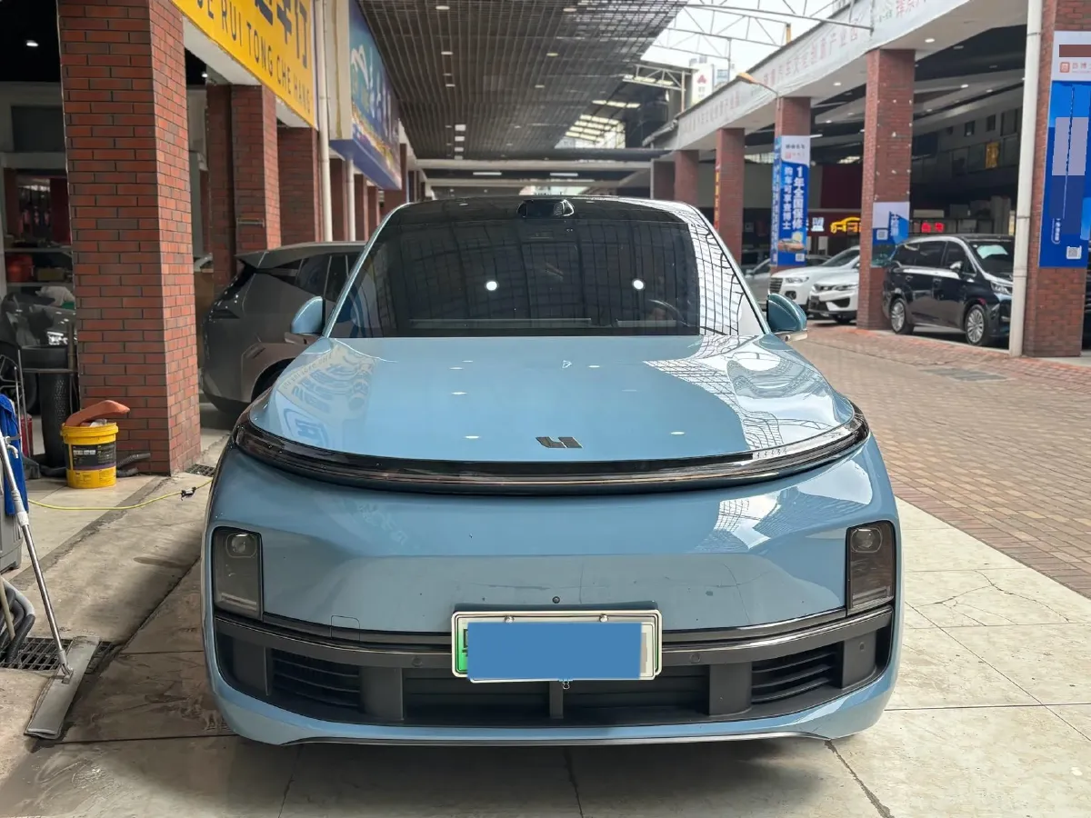 2022 Li L9 Range Extended 154HP REEV 42.6KWH,autocango,china used car exporter,china ev exporter,chinese used car exporter,chinese used ev exporter