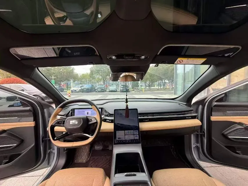 2023 Geely Galaxy L6 1.5T 163HP L4 3DHT PHEV,autocango,china used car exporter,china ev exporter,chinese used car exporter,chinese used ev exporter