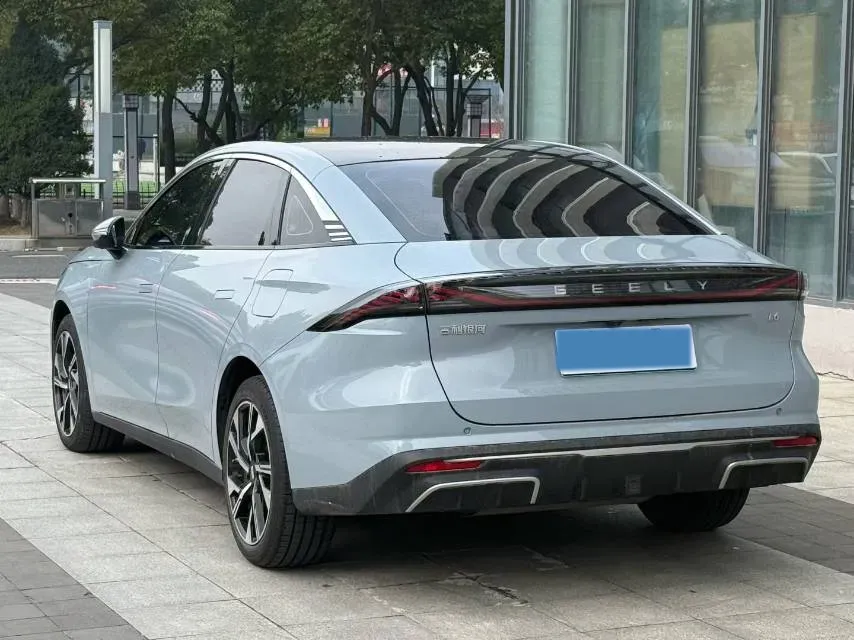 2023 Geely Galaxy L6 1.5T 163HP L4 3DHT PHEV,autocango,china used car exporter,china ev exporter,chinese used car exporter,chinese used ev exporter