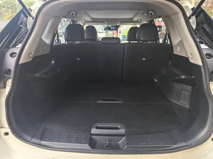 2020 Nissan X-Trail 2.0L 154HP L4 CVT,autocango,china used car exporter,china ev exporter,chinese used car exporter,chinese used ev exporter