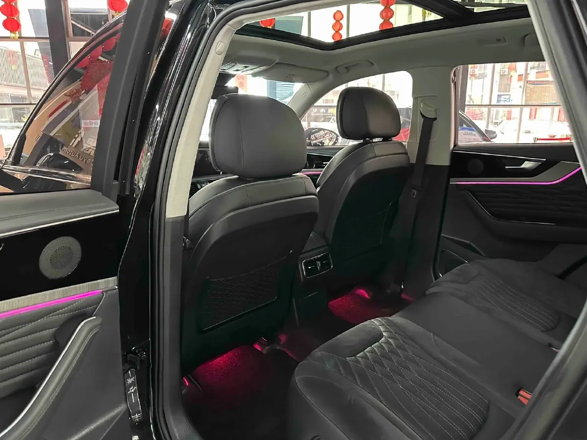 2022 HongQi HS5 2.0T 224HP L4 6AT,autocango,china used car exporter,china ev exporter,chinese used car exporter,chinese used ev exporter