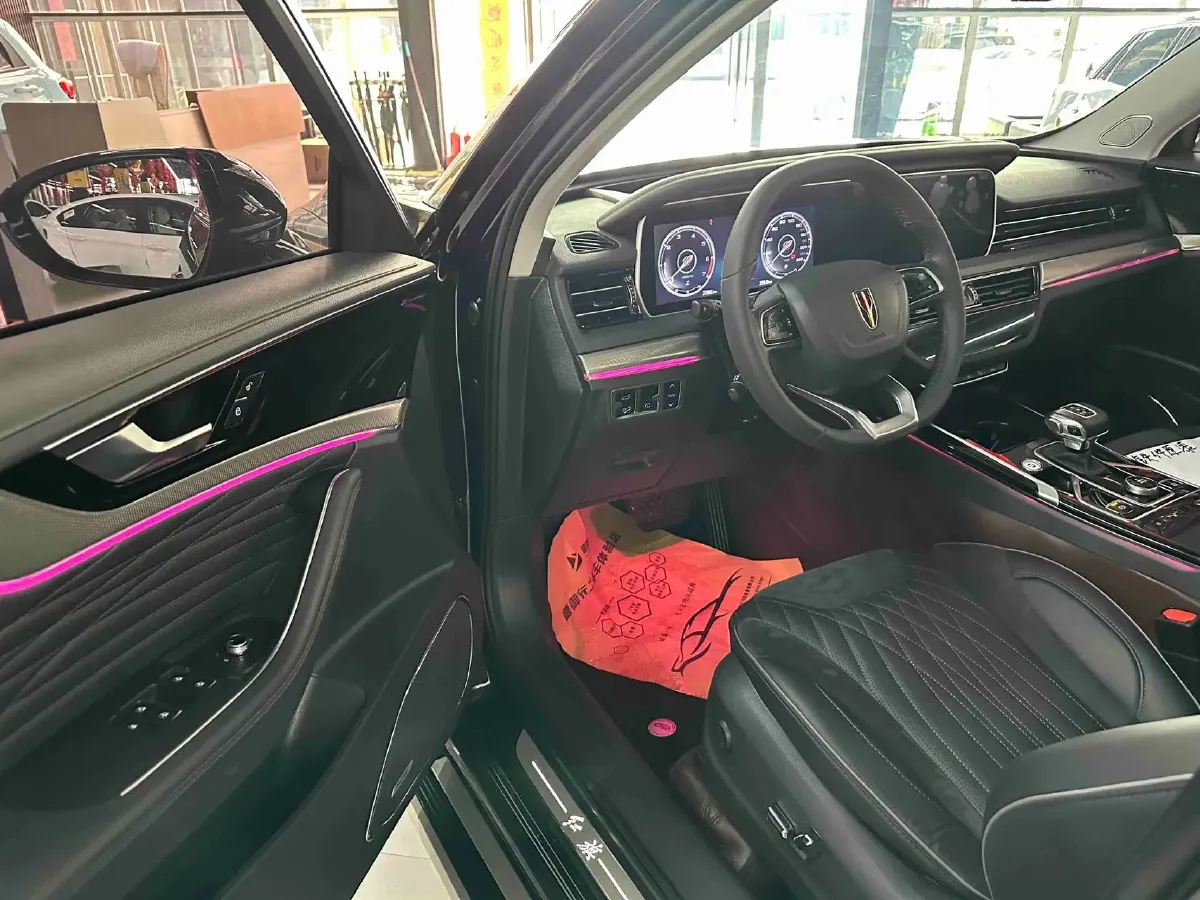 2022 HongQi HS5 2.0T 224HP L4 6AT,autocango,china used car exporter,china ev exporter,chinese used car exporter,chinese used ev exporter