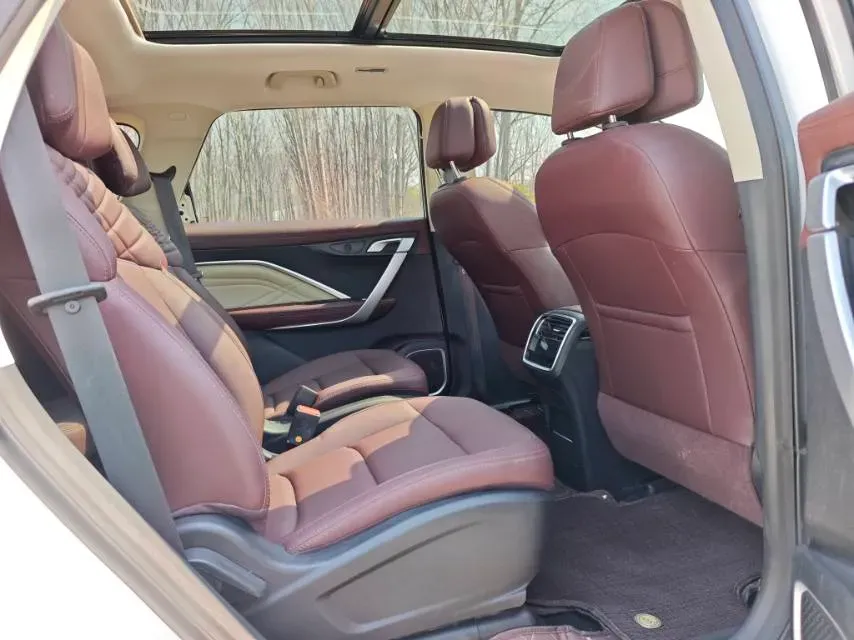 2022 Geely JiaJi 1.8T 184HP L4 7DCT,autocango,china used car exporter,china ev exporter,chinese used car exporter,chinese used ev exporter