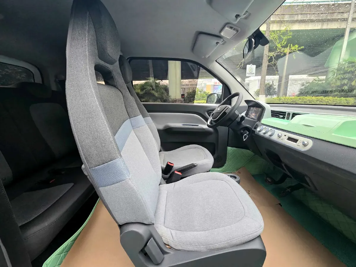 2021 WuLing HongGuang MINI EV BEV 9KWH,autocango,china used car exporter,china ev exporter,chinese used car exporter,chinese used ev exporter