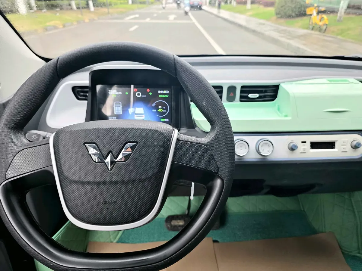 2021 WuLing HongGuang MINI EV BEV 9KWH,autocango,china used car exporter,china ev exporter,chinese used car exporter,chinese used ev exporter