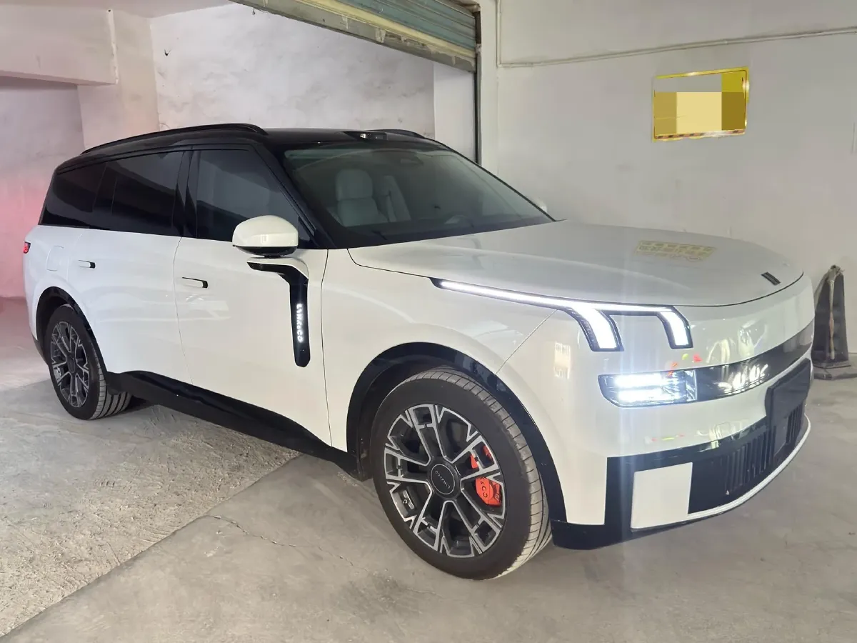 2025 LYNK&CO 900 1.5T 190HP L4 3DHT PHEV 43.3KWH,autocango,china used car exporter,china ev exporter,chinese used car exporter,chinese used ev exporter