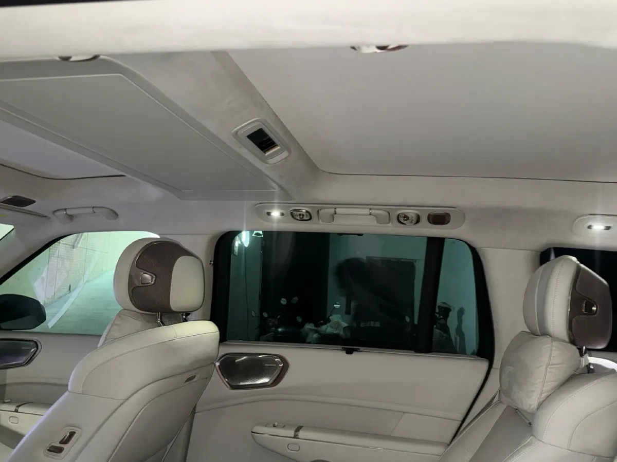 2025 LYNK&CO 900 1.5T 190HP L4 3DHT PHEV 43.3KWH,autocango,china used car exporter,china ev exporter,chinese used car exporter,chinese used ev exporter