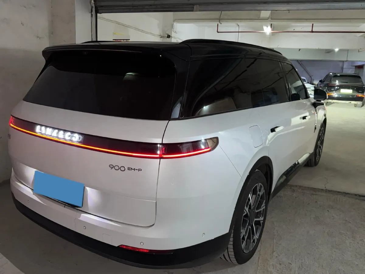 2025 LYNK&CO 900 1.5T 190HP L4 3DHT PHEV 43.3KWH,autocango,china used car exporter,china ev exporter,chinese used car exporter,chinese used ev exporter