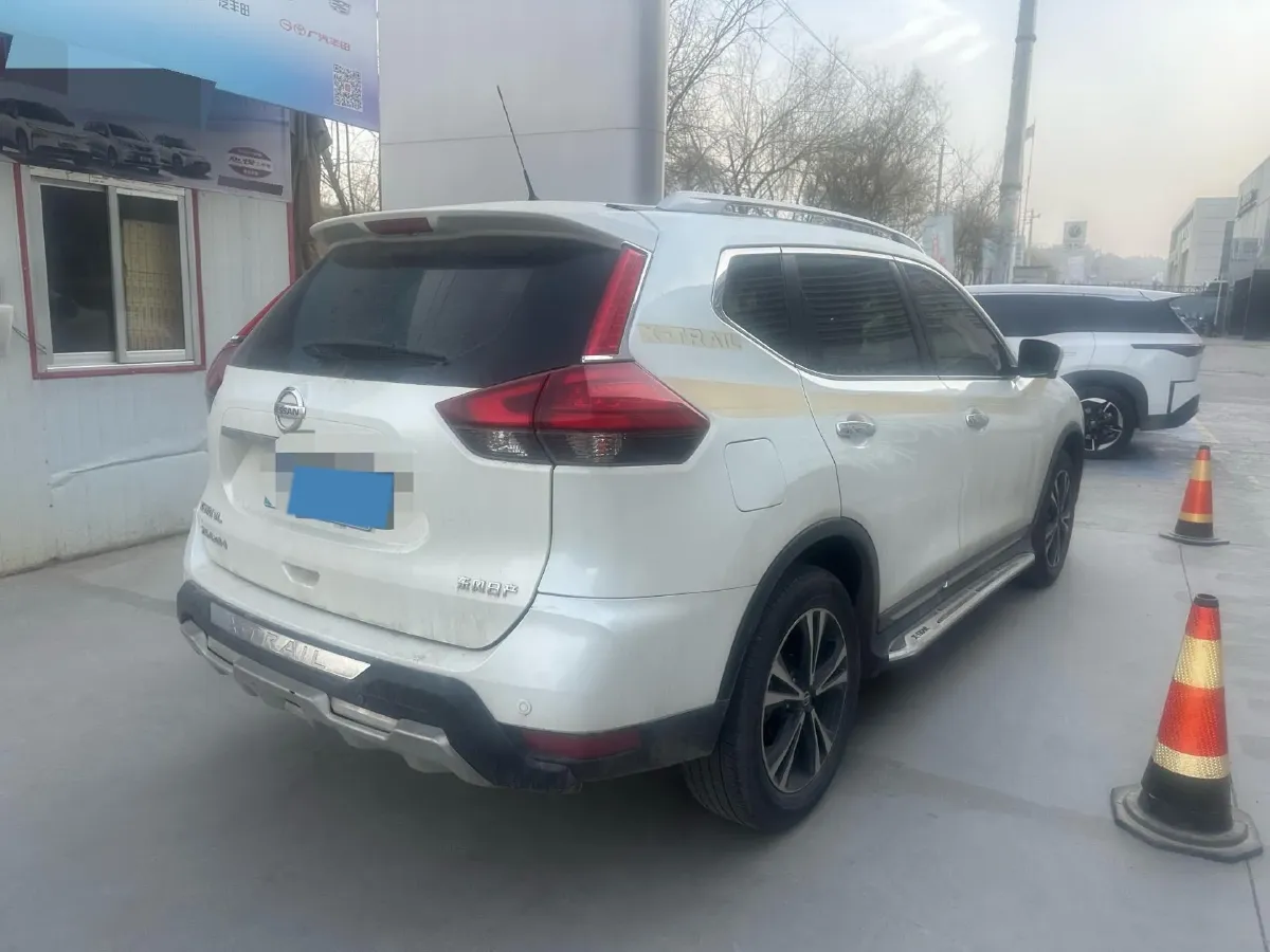 2021 Nissan X-Trail 2.5L 181HP L4 CVT,autocango,china used car exporter,china ev exporter,chinese used car exporter,chinese used ev exporter