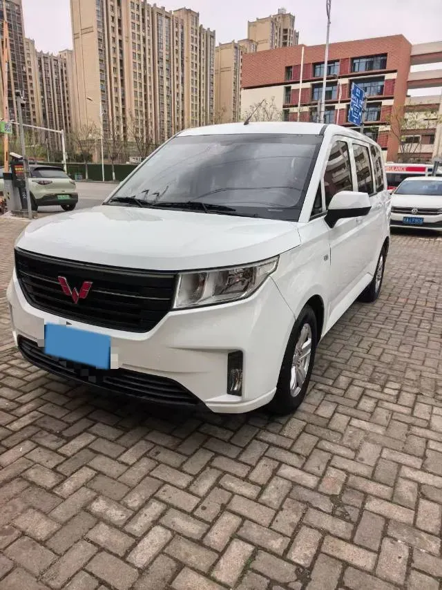 2019 Venucia M50V 1.5L 112HP L4 5MT,autocango,china used car exporter,china ev exporter,chinese used car exporter,chinese used ev exporter