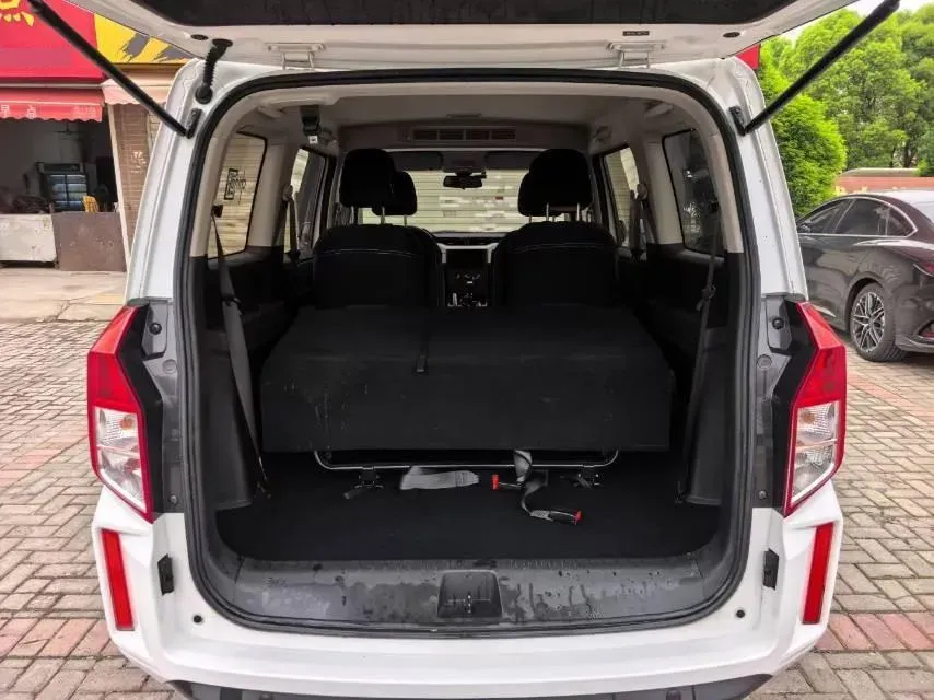 2019 Venucia M50V 1.5L 112HP L4 5MT,autocango,china used car exporter,china ev exporter,chinese used car exporter,chinese used ev exporter