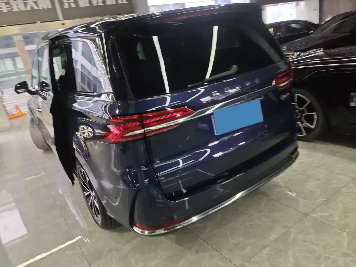 2021 Roewe iMAX8 2.0T 234HP L4 8AT,autocango,china used car exporter,china ev exporter,chinese used car exporter,chinese used ev exporter