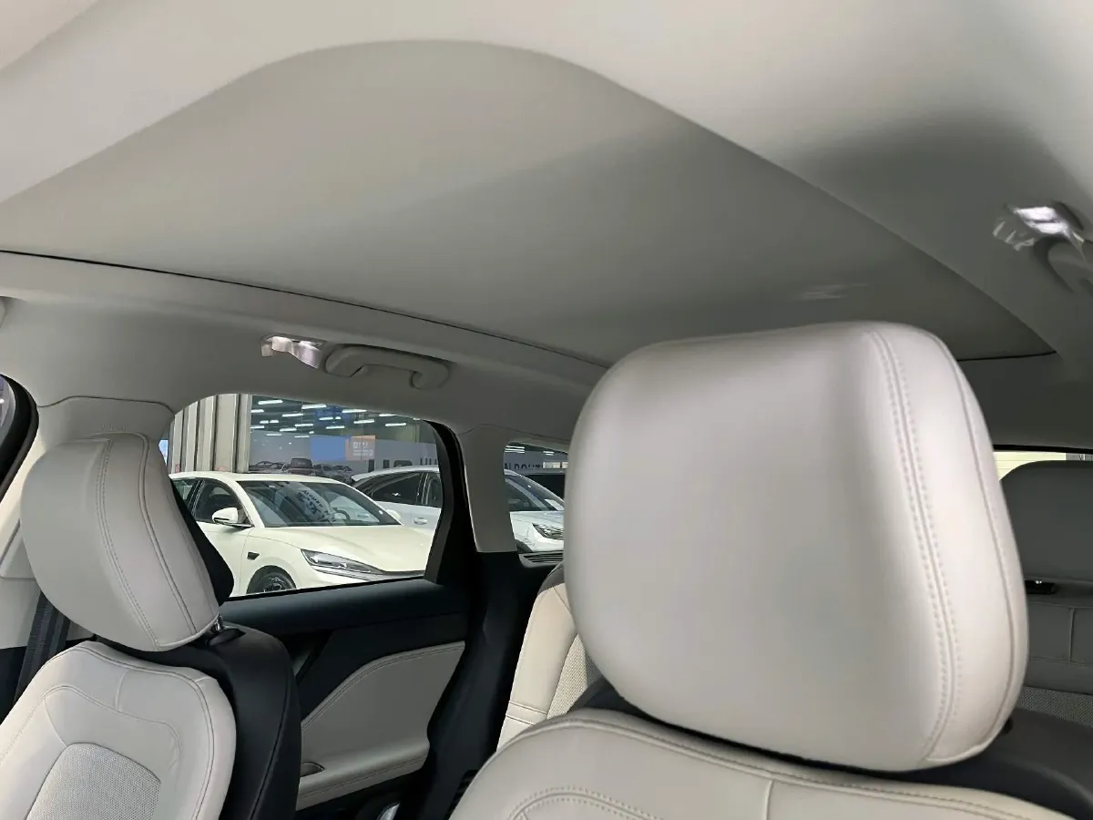 2023 Lincoln Corsair 2.0T 261HP L4 8AT,autocango,china used car exporter,china ev exporter,chinese used car exporter,chinese used ev exporter