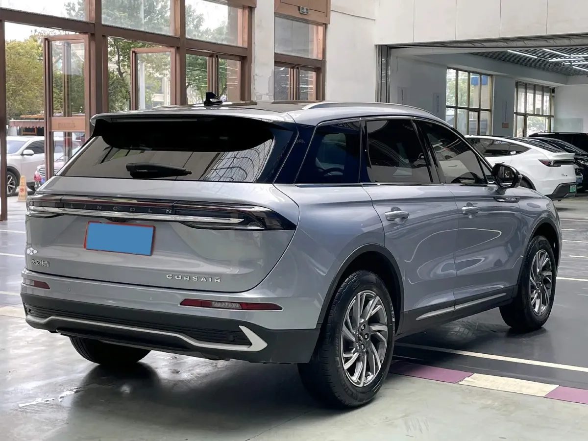 2023 Lincoln Corsair 2.0T 261HP L4 8AT,autocango,china used car exporter,china ev exporter,chinese used car exporter,chinese used ev exporter