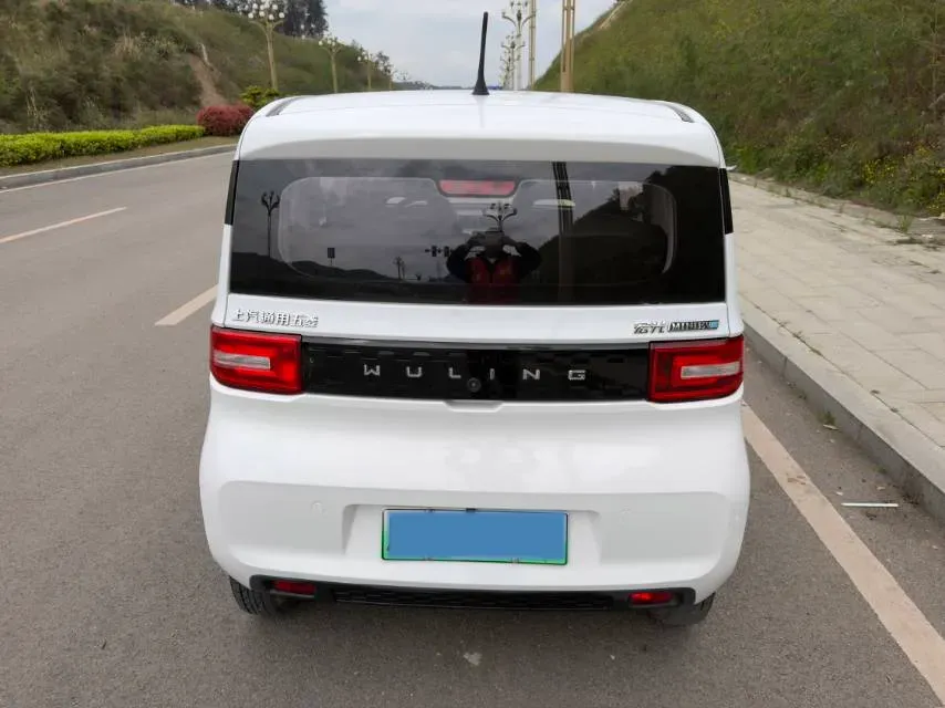 2021 WuLing HongGuang MINI EV BEV 13.9KWH,autocango,china used car exporter,china ev exporter,chinese used car exporter,chinese used ev exporter