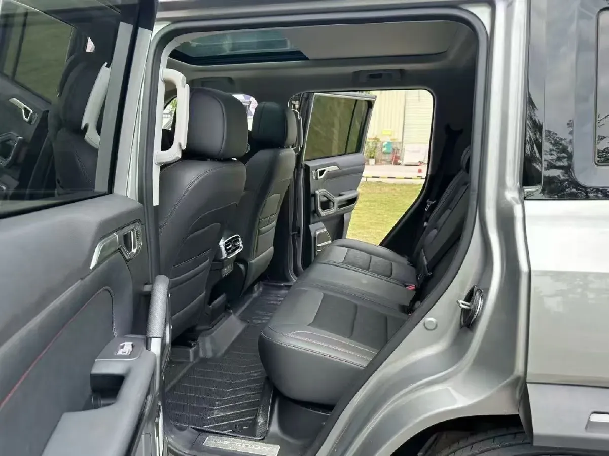 2024 Jetour Traveller 2.0T 254HP L4 7DCT,autocango,china used car exporter,china ev exporter,chinese used car exporter,chinese used ev exporter