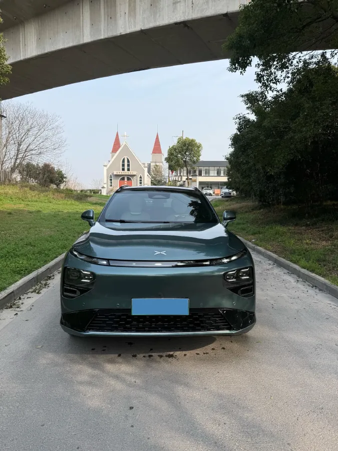 2024 Xpeng G9 BEV 98KWH,autocango,china used car exporter,china ev exporter,chinese used car exporter,chinese used ev exporter