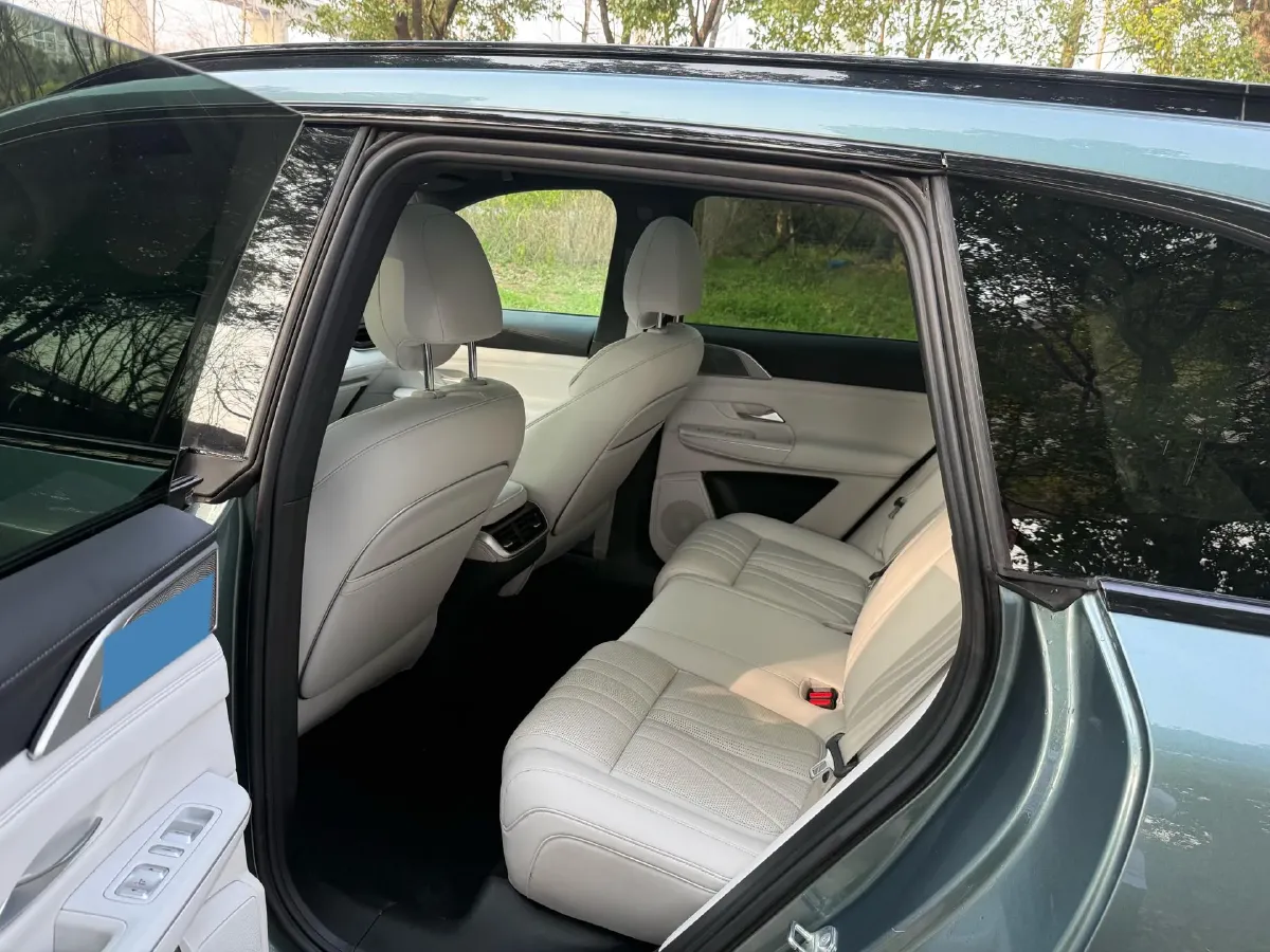 2024 Xpeng G9 BEV 98KWH,autocango,china used car exporter,china ev exporter,chinese used car exporter,chinese used ev exporter