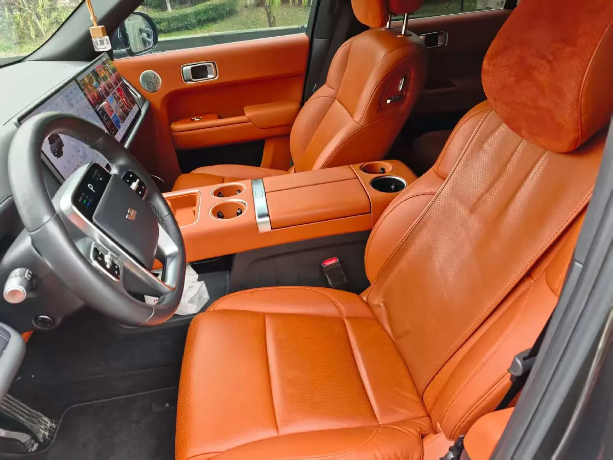 2024 Ford Bronco 2.3T 275HP L4 10AT,autocango,china used car exporter,china ev exporter,chinese used car exporter,chinese used ev exporter