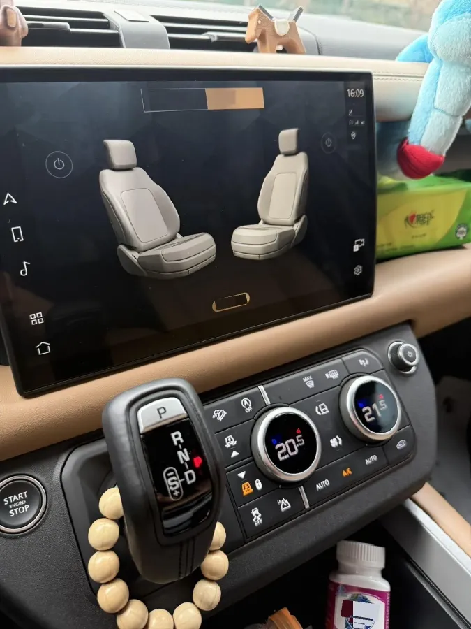 2024 Land Rover Defender 3.0T 400HP L6 8AT,autocango,china used car exporter,china ev exporter,chinese used car exporter,chinese used ev exporter