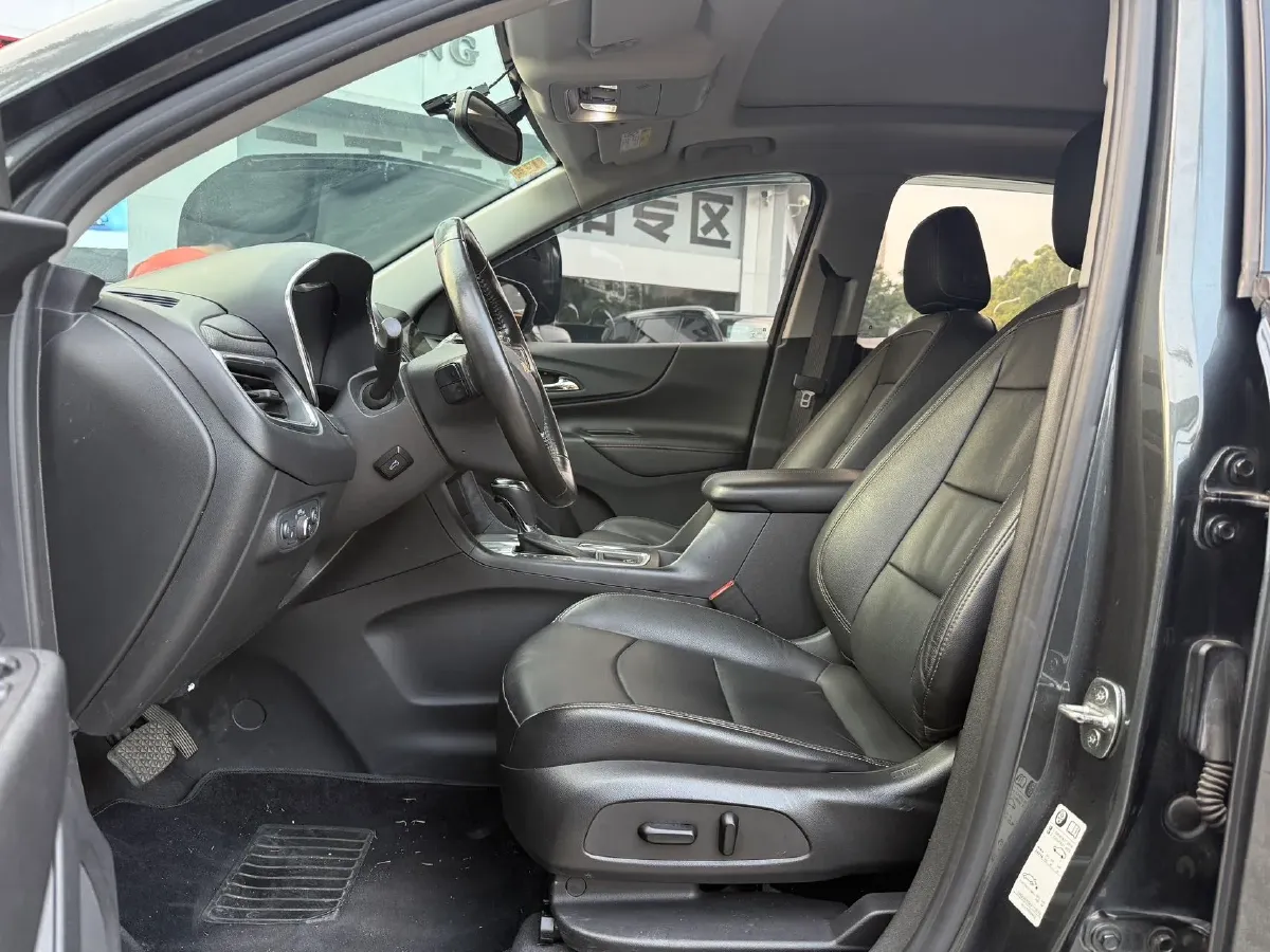 2019 Chevrolet Equinox 1.5T 169HP L4 6AT,autocango,china used car exporter,china ev exporter,chinese used car exporter,chinese used ev exporter