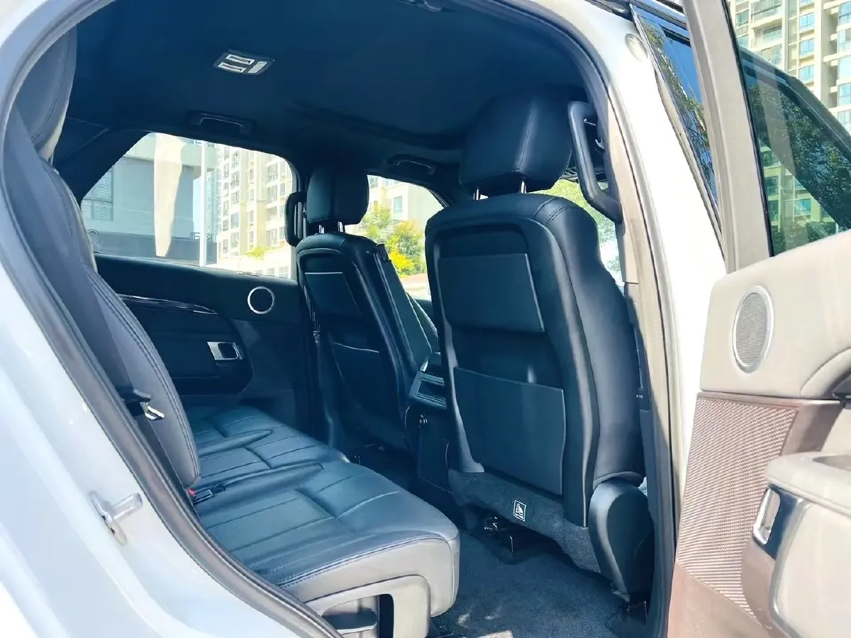 2018 Land Rover Discovery 3.0T 340HP V6 8AT,autocango,china used car exporter,china ev exporter,chinese used car exporter,chinese used ev exporter