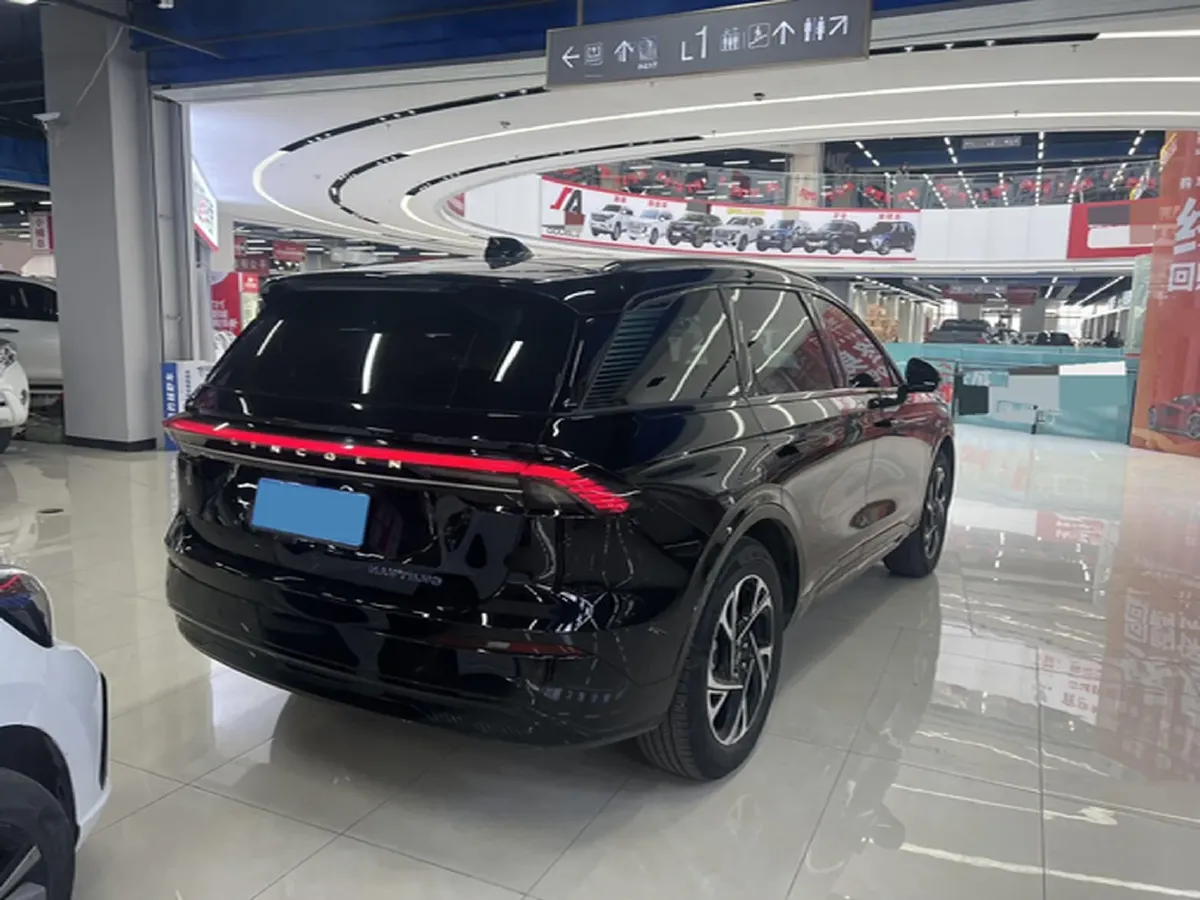 2023 Lincoln Nautilus 2.0T 282HP L4 E-CVT Hybrid,autocango,china used car exporter,china ev exporter,chinese used car exporter,chinese used ev exporter