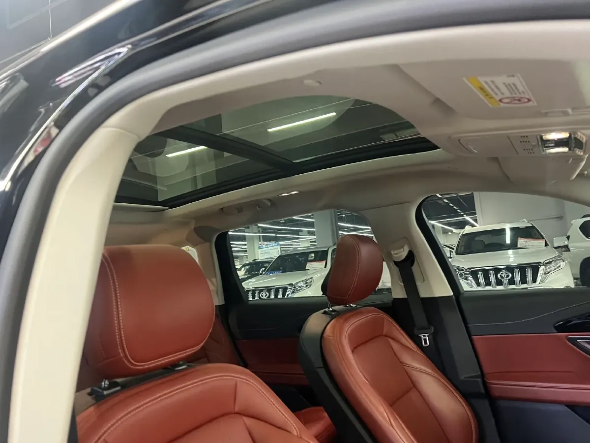 2023 Lincoln Nautilus 2.0T 282HP L4 E-CVT Hybrid,autocango,china used car exporter,china ev exporter,chinese used car exporter,chinese used ev exporter