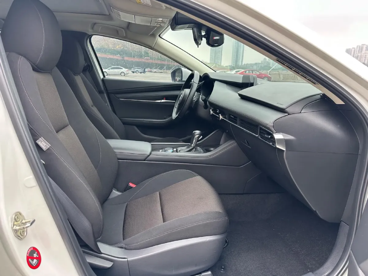 2023 Mazda 3 Axela 2.0L 158HP L4 6AT,autocango,china used car exporter,china ev exporter,chinese used car exporter,chinese used ev exporter