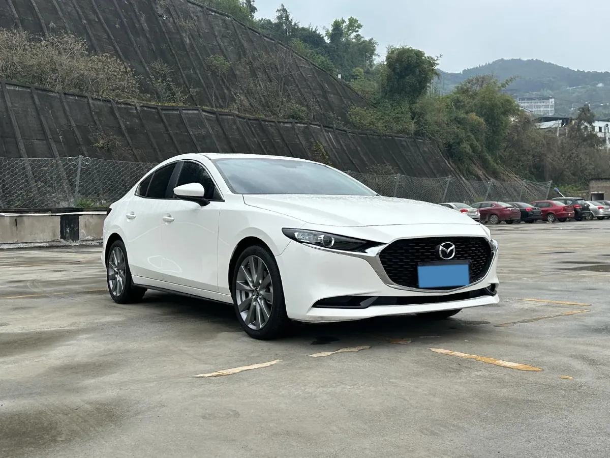 2023 Mazda 3 Axela 2.0L 158HP L4 6AT,autocango,china used car exporter,china ev exporter,chinese used car exporter,chinese used ev exporter