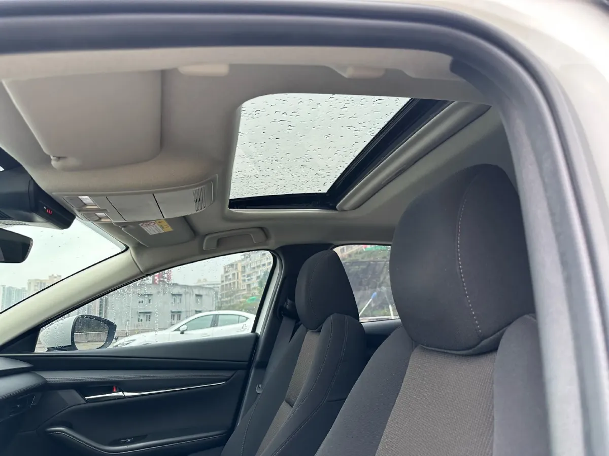 2023 Mazda 3 Axela 2.0L 158HP L4 6AT,autocango,china used car exporter,china ev exporter,chinese used car exporter,chinese used ev exporter