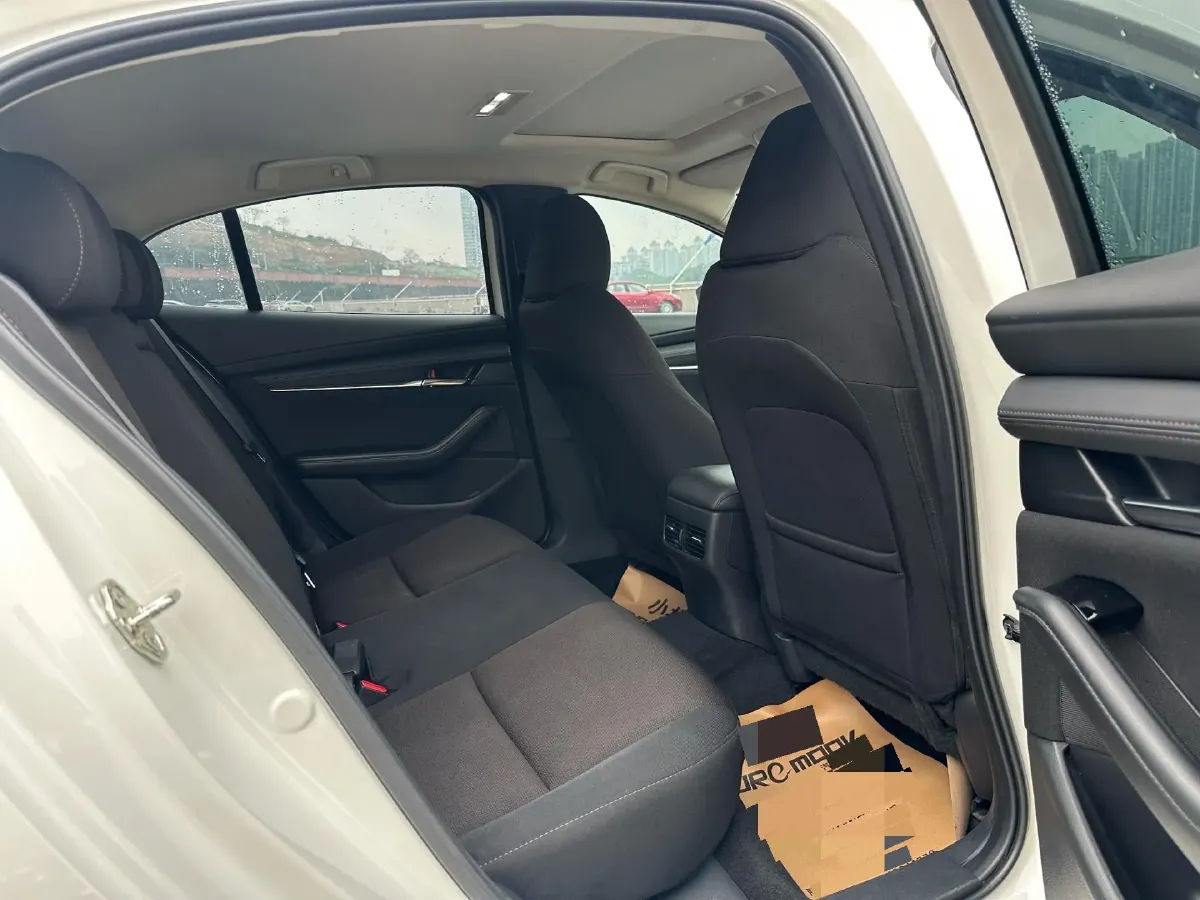 2023 Mazda 3 Axela 2.0L 158HP L4 6AT,autocango,china used car exporter,china ev exporter,chinese used car exporter,chinese used ev exporter