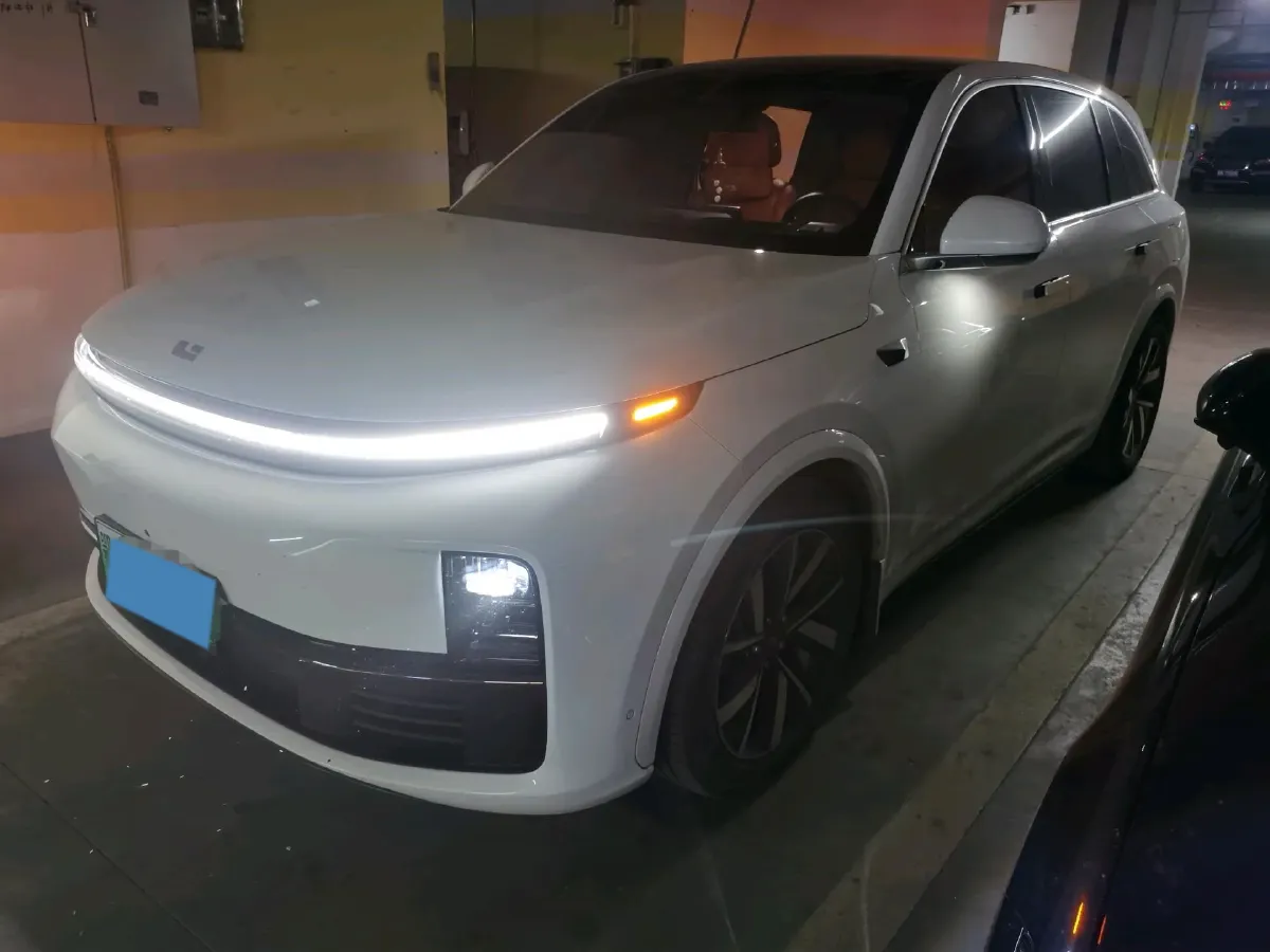 2023 Li L7 Range Extended 154HP REEV 40.9KWH,autocango,china used car exporter,china ev exporter,chinese used car exporter,chinese used ev exporter
