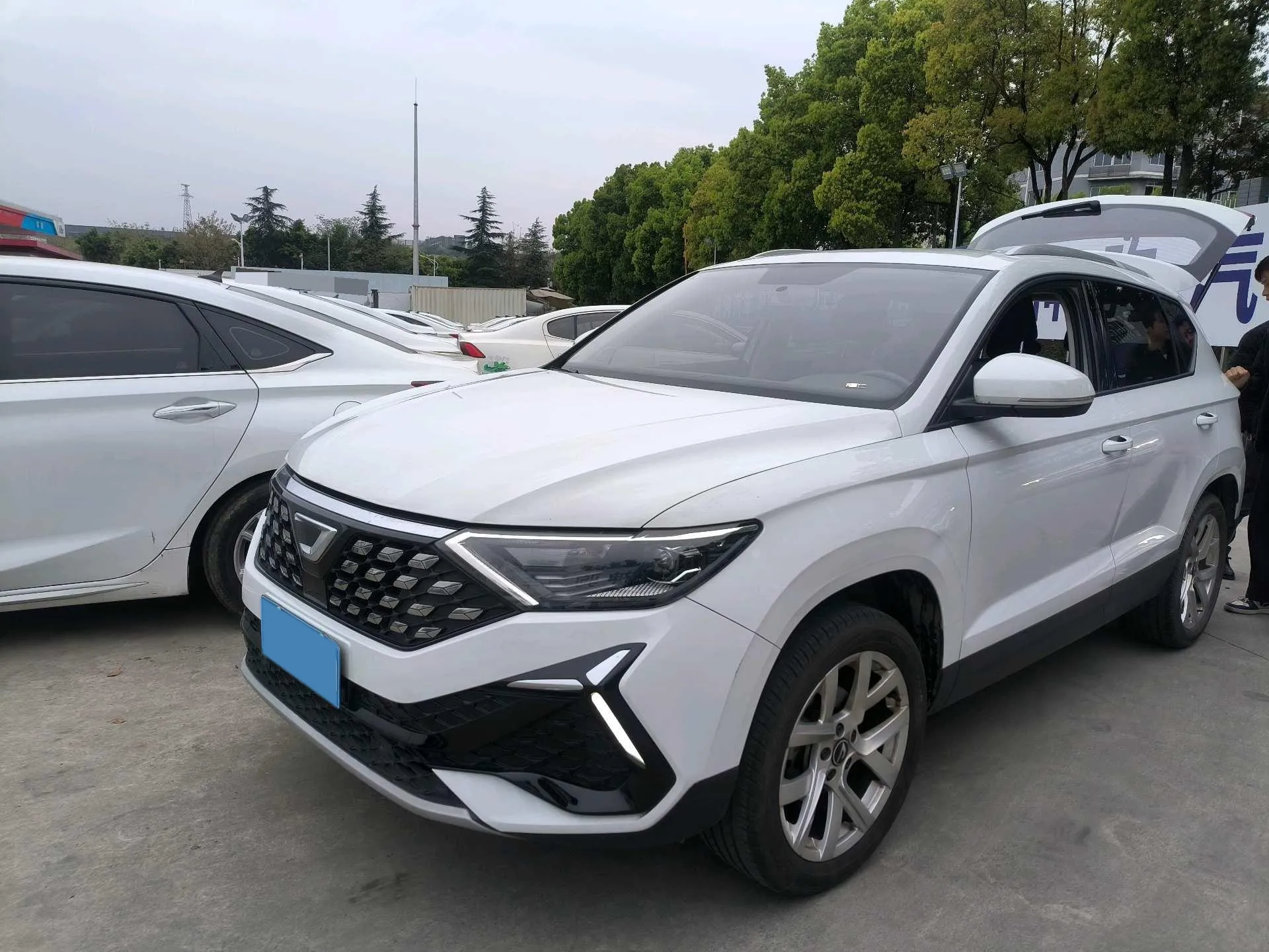 autocango,china used car exporter,china ev exporter,chinese used car exporter,chinese used ev exporter