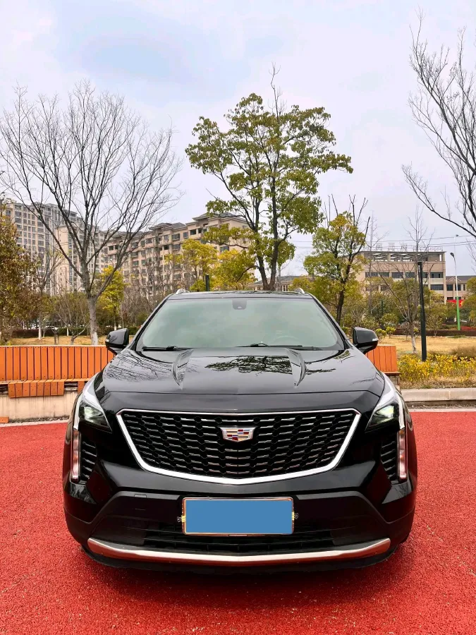 2022 Cadillac XT4 2.0T 237HP L4 9AT,autocango,china used car exporter,china ev exporter,chinese used car exporter,chinese used ev exporter